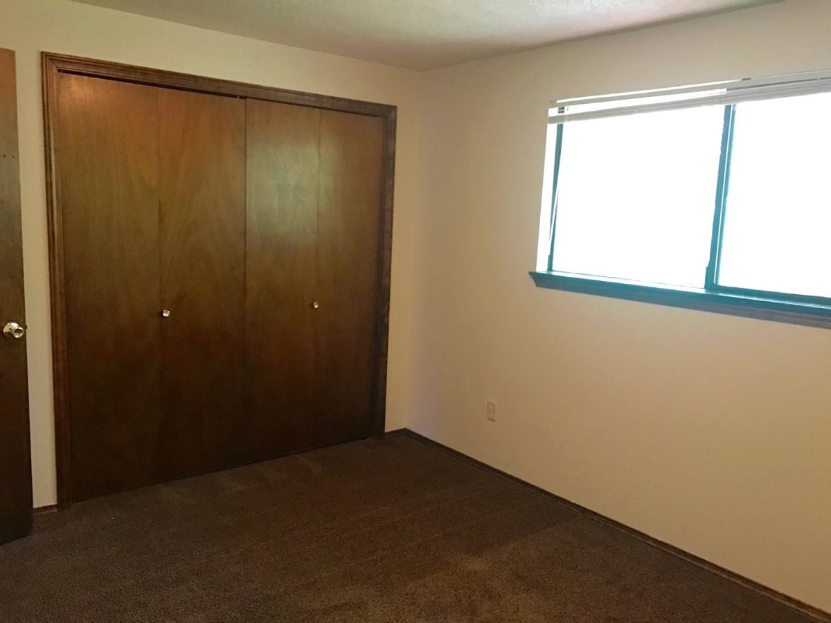 Apartment for rent at 5437 - 5439 Nicole Court SE, Salem, OR 97306