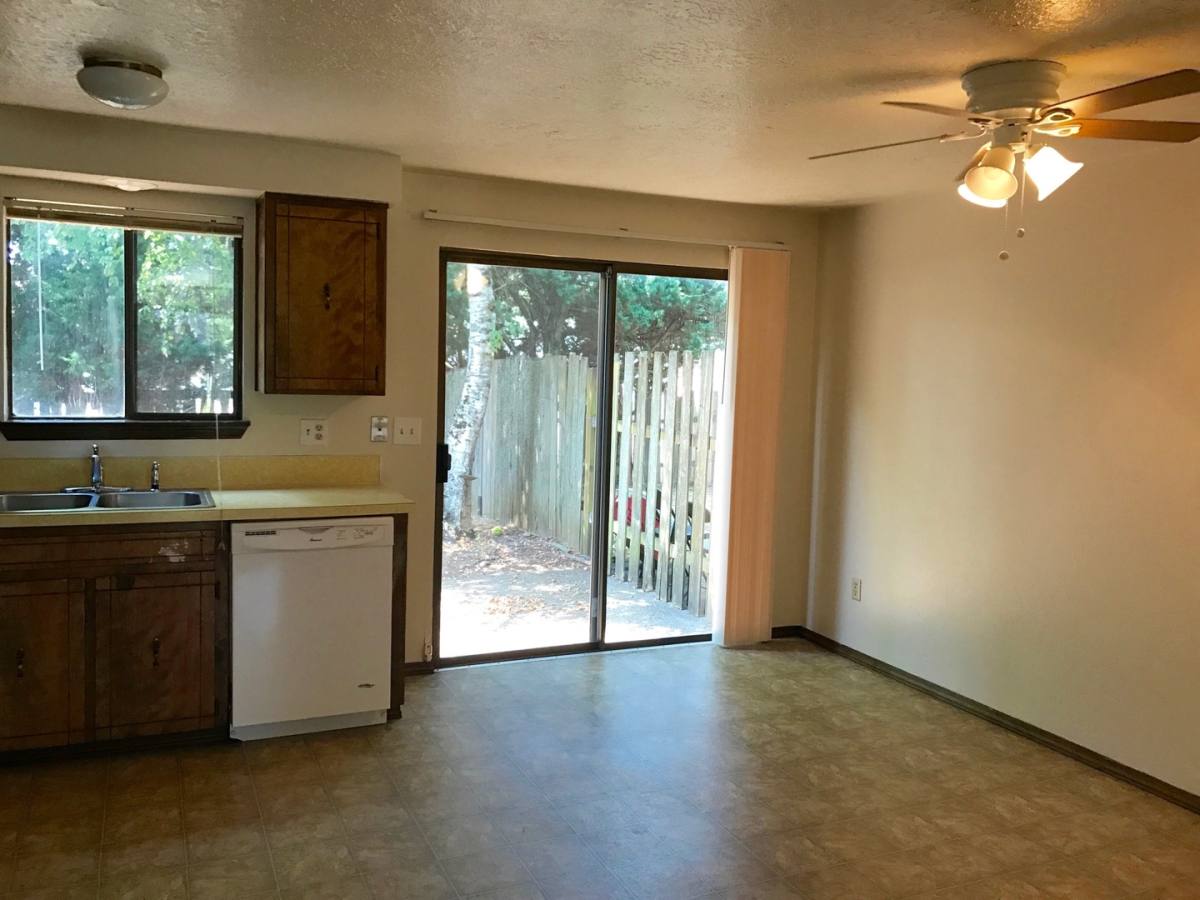 Apartment for rent at 5437 - 5439 Nicole Court SE, Salem, OR 97306