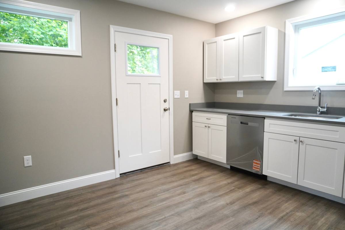Apartment for rent at 375 Lincoln St #2, Bangor, ME 04401