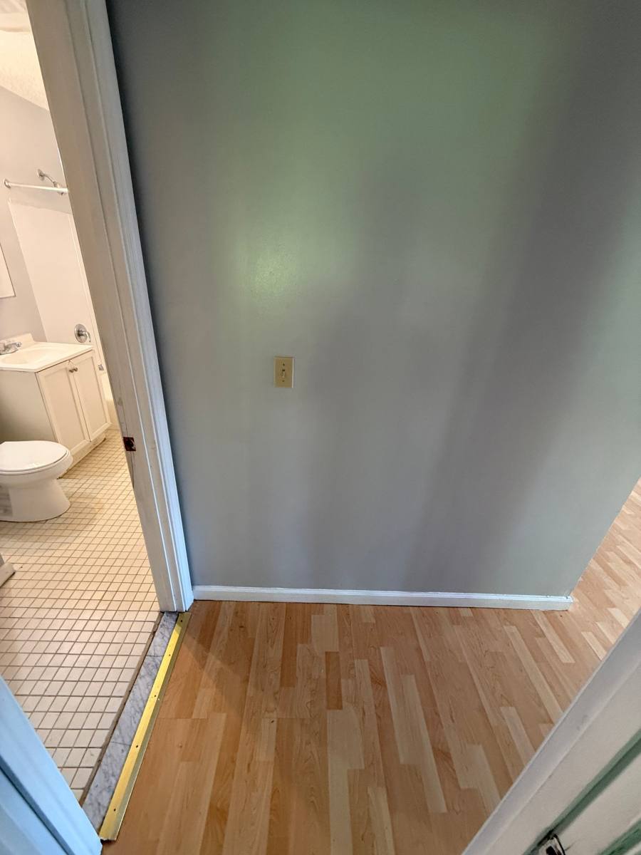Apartment for rent at 54 Grafton St, Hartford, CT 06106