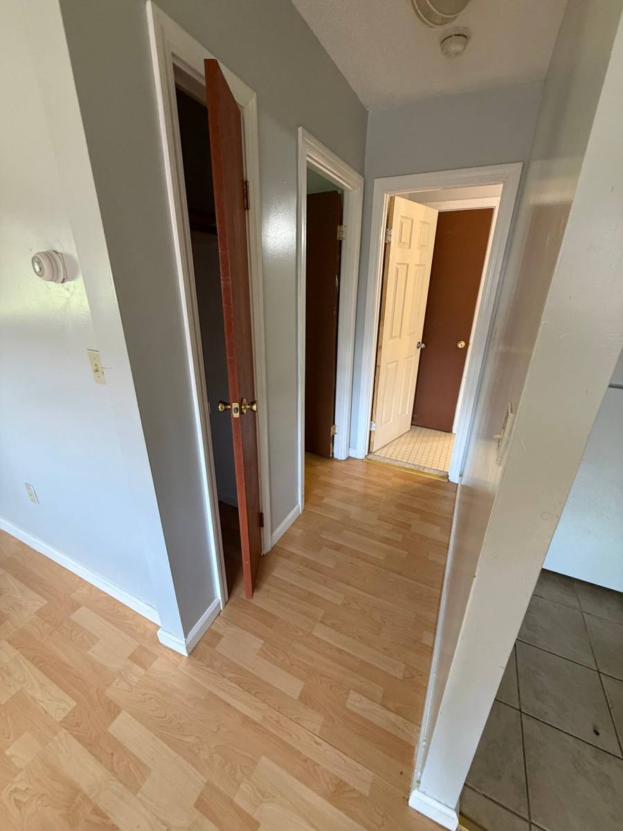 Apartment for rent at 54 Grafton St, Hartford, CT 06106