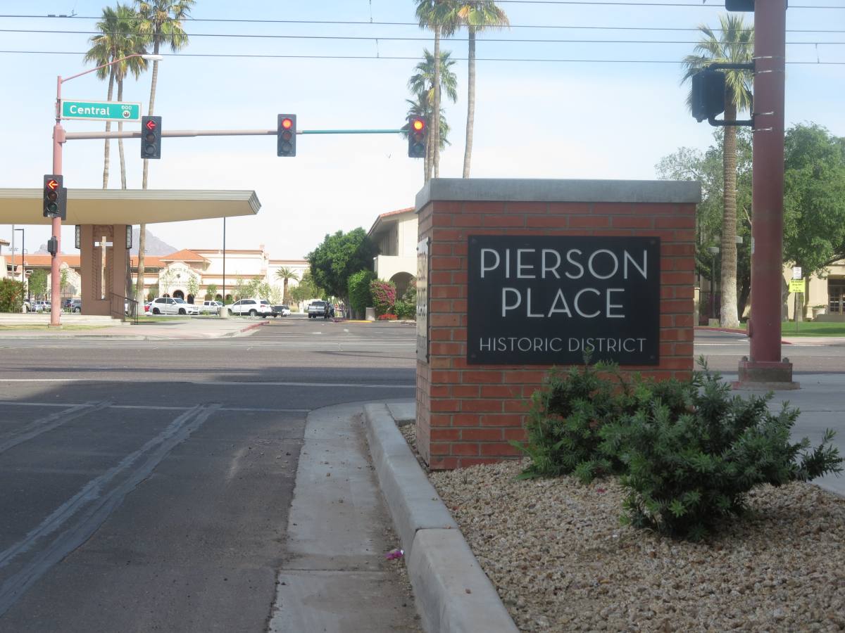 House for rent at 301 W Highland #B, Phoenix, AZ 85013