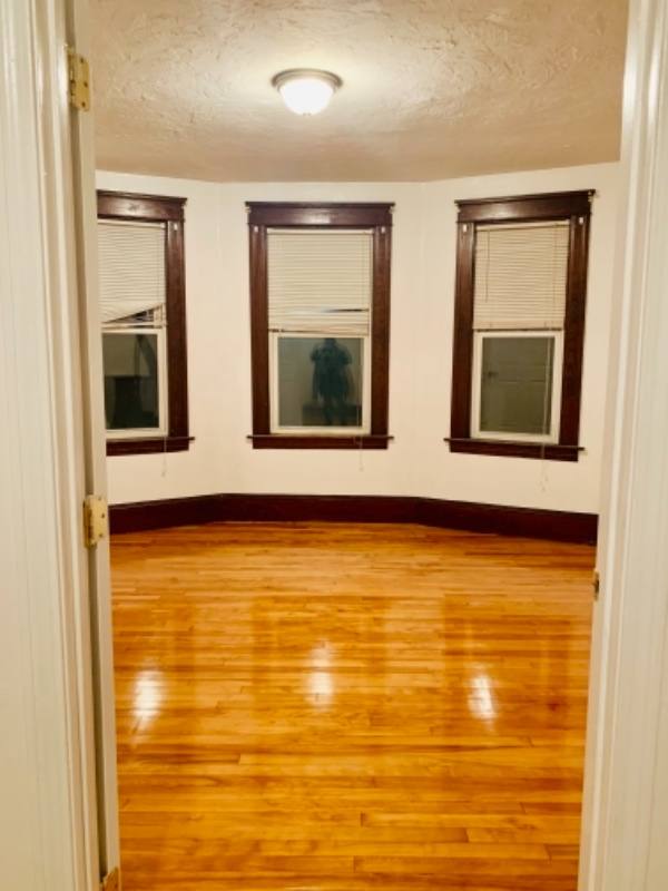Apartment for rent at 637 Grafton St #3, Worcester, MA 01604