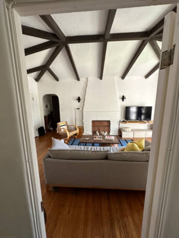 Apartment for rent at 622 N Plymouth Blvd #9, Los Angeles, CA 90004