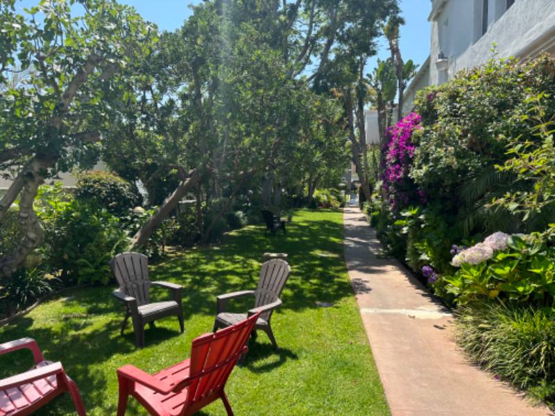 Apartment for rent at 622 N Plymouth Blvd #9, Los Angeles, CA 90004