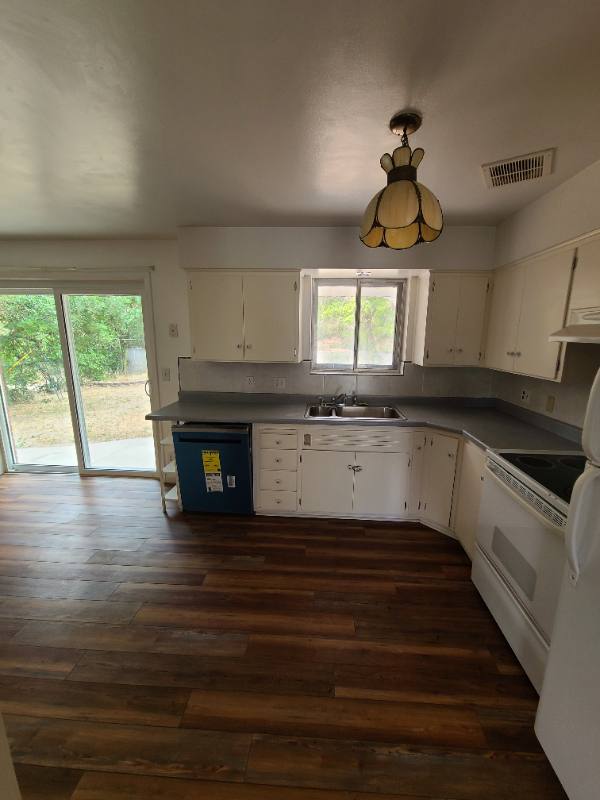 House for rent at 1338 Henderson Dr, Ogden, UT 84404