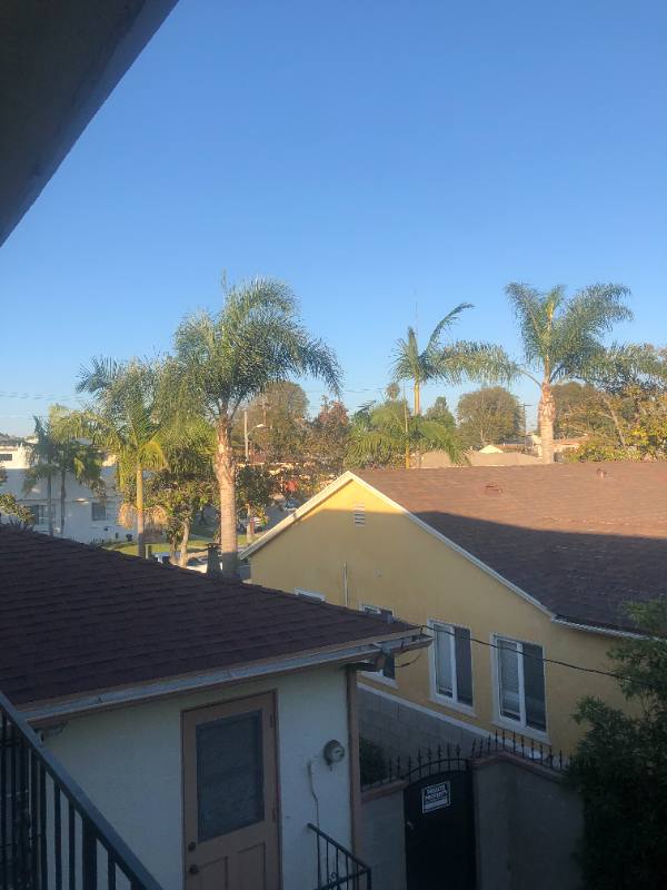 Apartment for rent at 504 W Hillsdale St, Inglewood, CA 90302