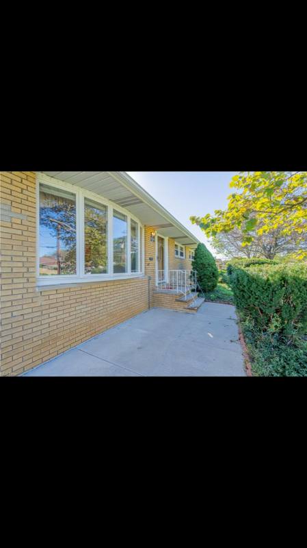 House for rent at 3791 Higley Rd, Rocky River, OH 44116