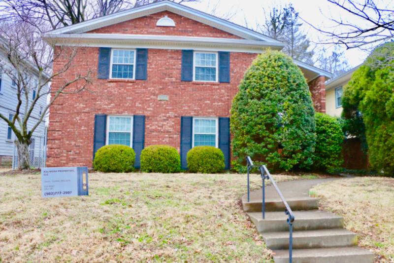 Apartment for rent at 2201 Alta Ave #3, Louisville, KY 40205