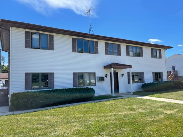 Apartment for rent at 839 Illinois Ave #102, Oostburg, WI 53070