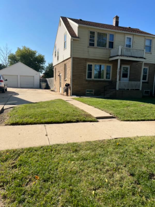 Apartment for rent at 6685 N 42nd St, Milwaukee, WI 53209