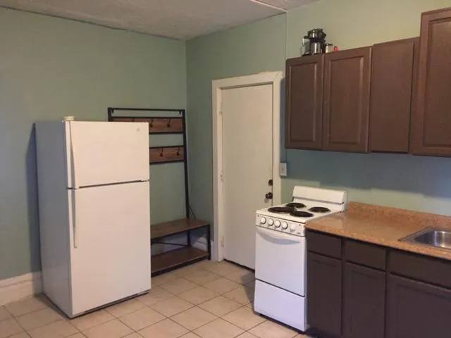 Apartment for rent at 72 S Ohio Ave #4, Columbus, OH 43205