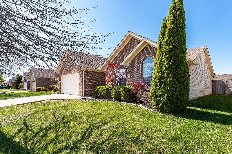 House for rent at 3813 Ridgetop Circle, Jeffersonville, IN 47130