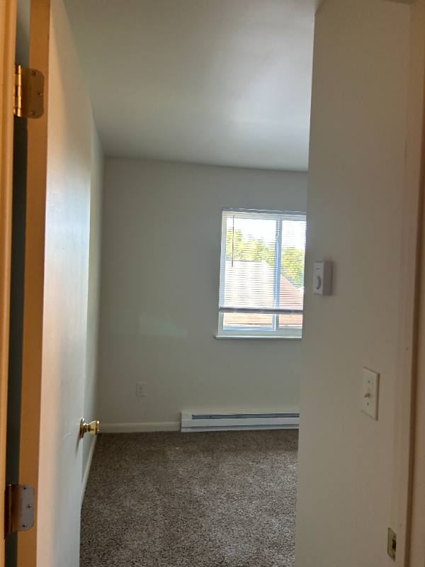 Apartment for rent at 435 S Lincoln Ave #F6, Barnesville, OH 43713