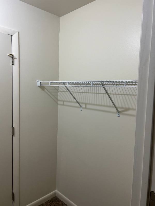Apartment for rent at 435 S Lincoln Ave #F6, Barnesville, OH 43713