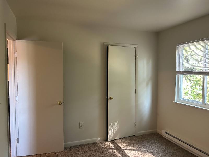 Apartment for rent at 435 S Lincoln Ave #F6, Barnesville, OH 43713