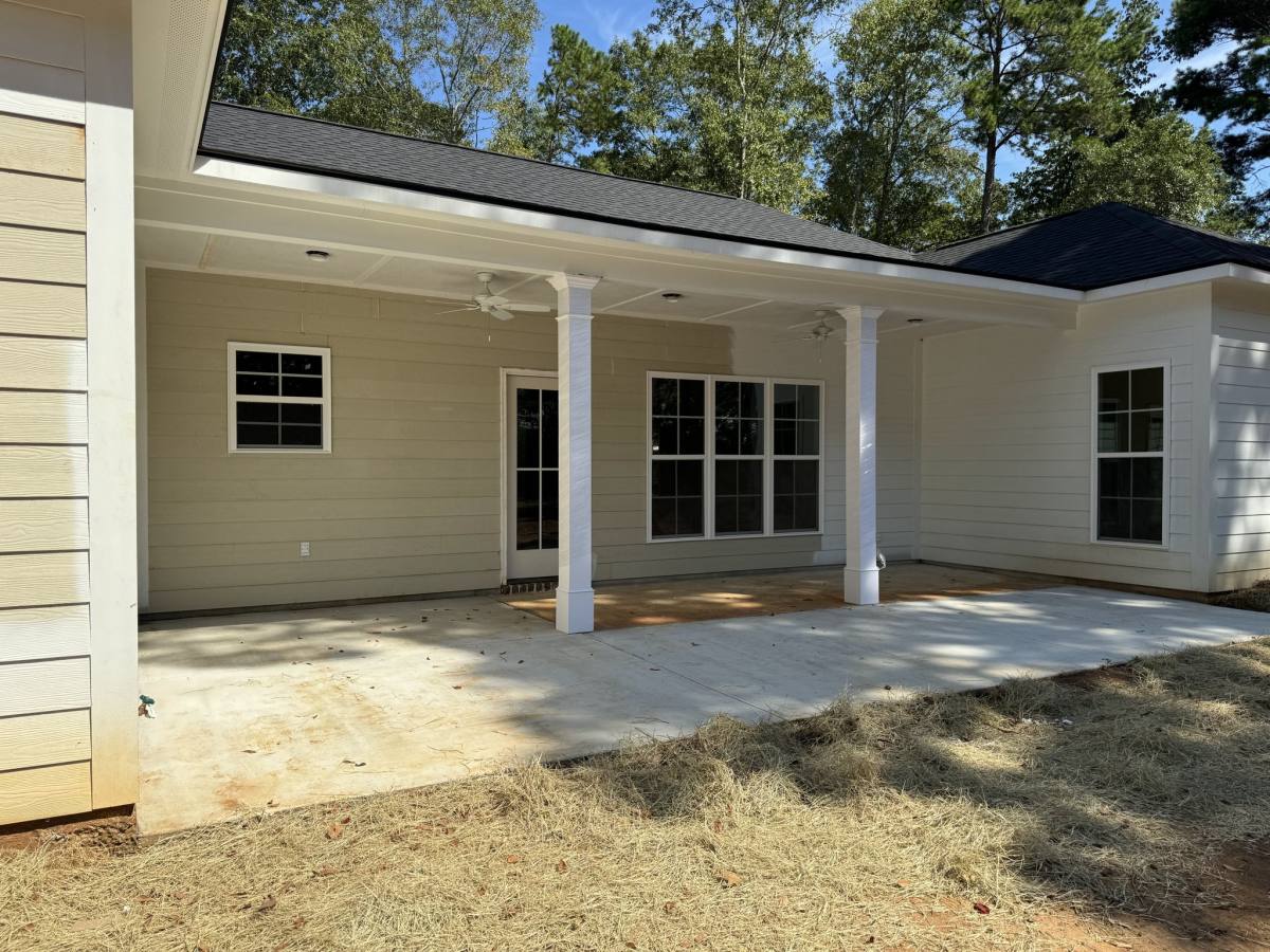 House for rent at 3060 Palmyra Rd, Leesburg, GA 31763