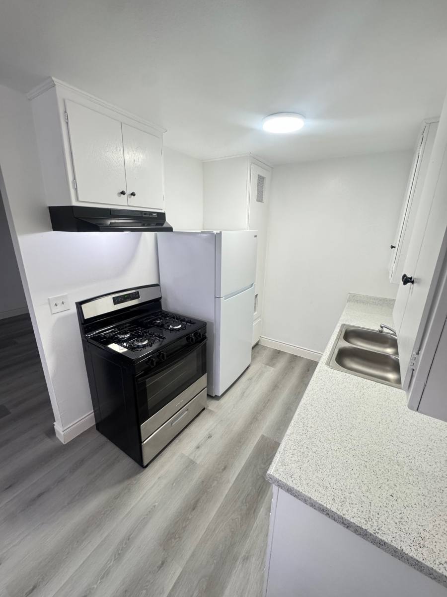 Apartment for rent at 1133 E Alosta Ave #12, Azusa, CA 91702