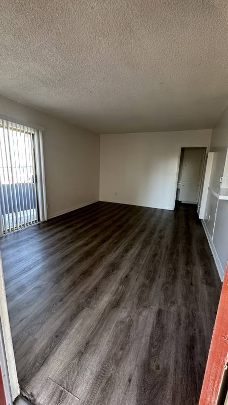 Apartment for rent at 6833 Sepulveda Blvd, Van Nuys, CA 91405