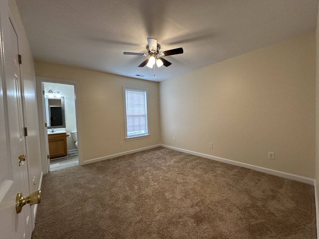 Townhouse for rent at 606 Springwood Dr, Jacksonville, NC 28546