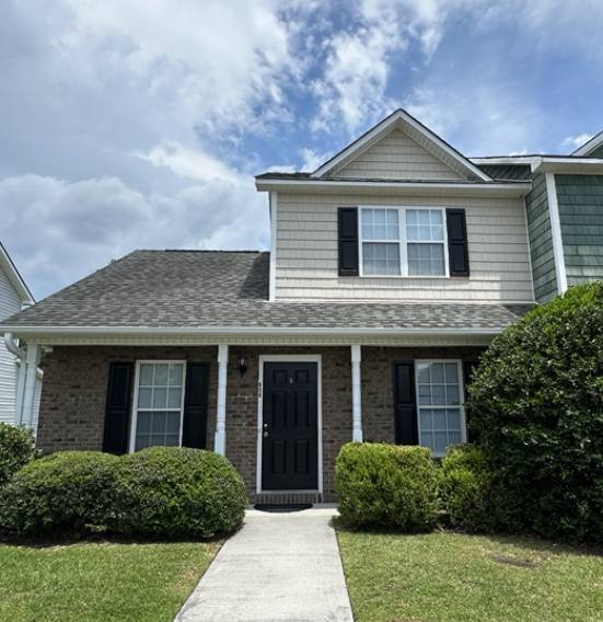 Townhouse for rent at 606 Springwood Dr, Jacksonville, NC 28546
