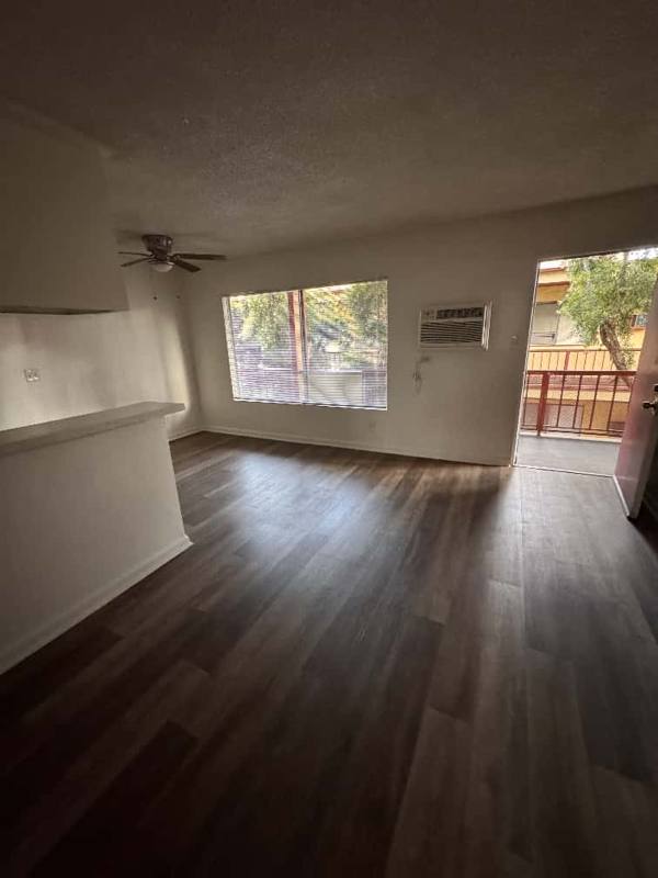 Apartment for rent at 6833 Sepulvada Blvd Van Nuys #209, Van Nuys, CA 91405