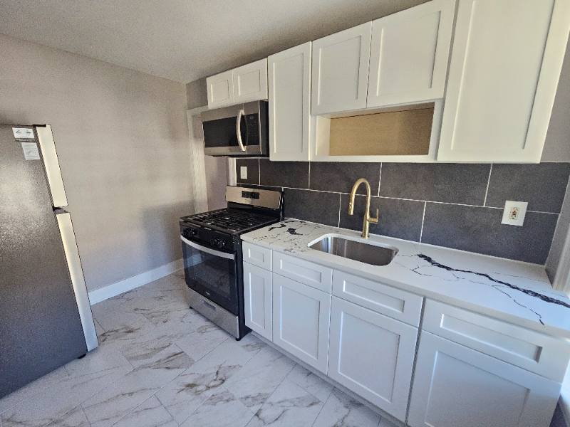 Apartment for rent at 317 William St #2B, Newark, NJ 07108