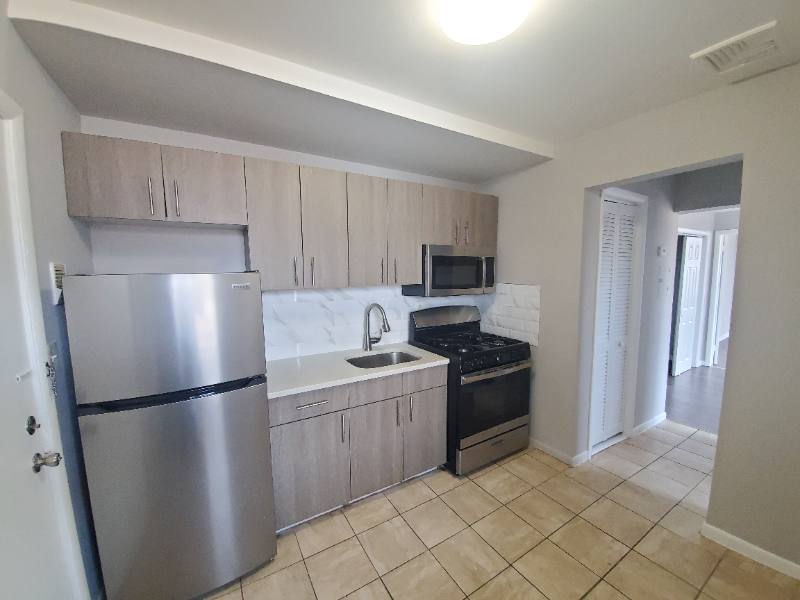 Apartment for rent at 306 Main St #8C, West Orange, NJ 07052