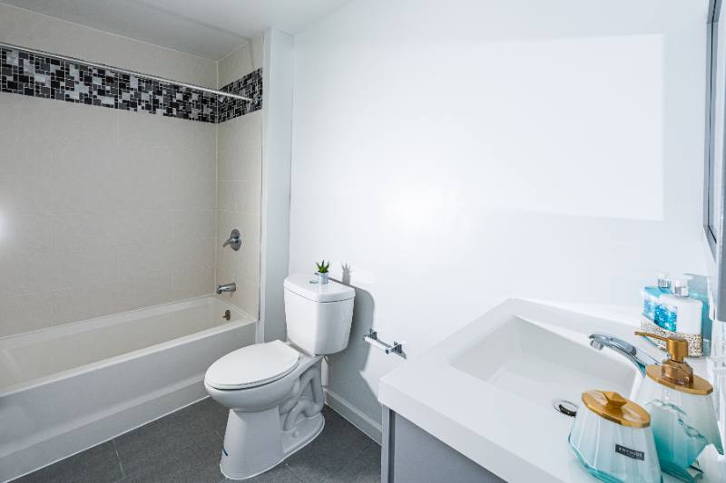 Apartment for rent at 306 Main St #8C, West Orange, NJ 07052