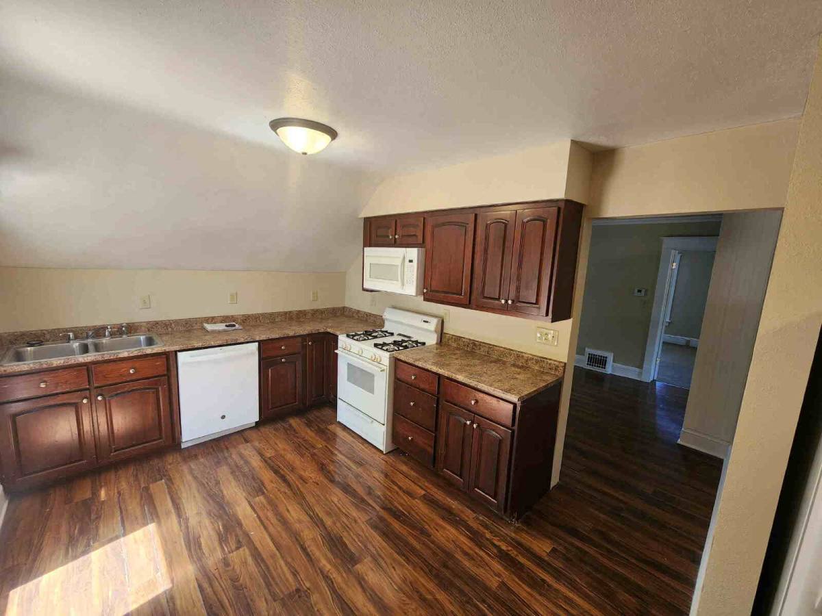 Townhouse for rent at 143 Brockway Ave, Oshkosh, WI 54902