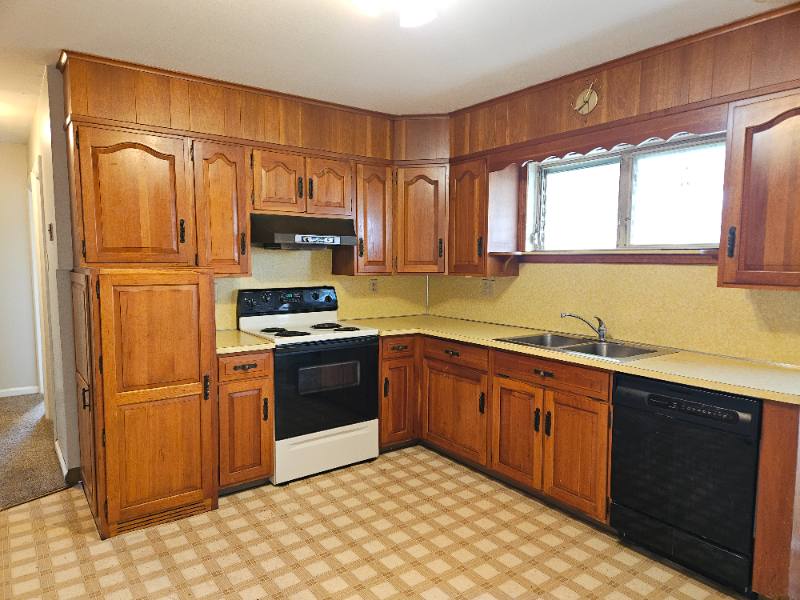 House for rent at 906 Las Vegas Dr, Temple, PA 19560