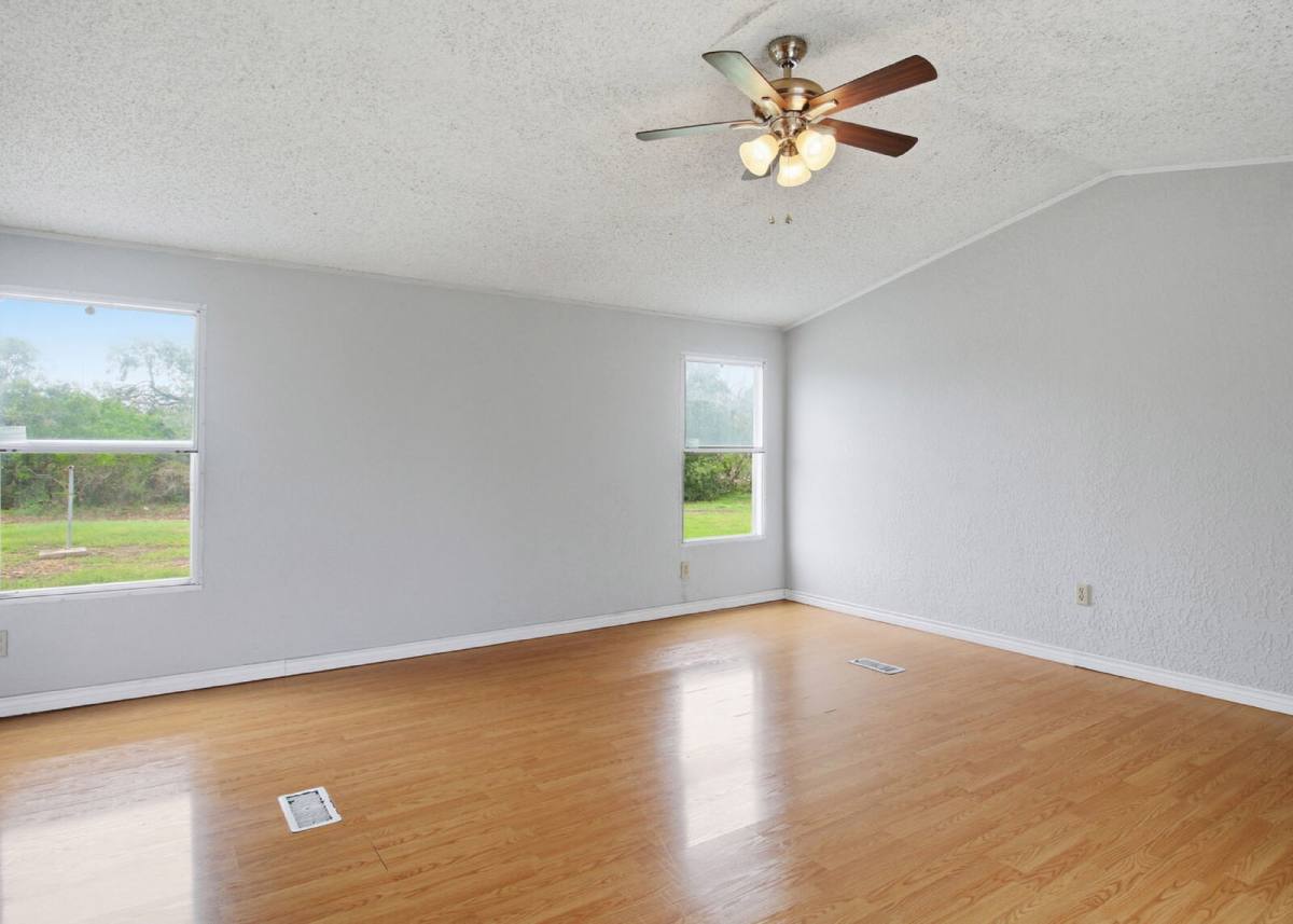 House for rent at 318 Dewey Lane, Seguin, TX 78155