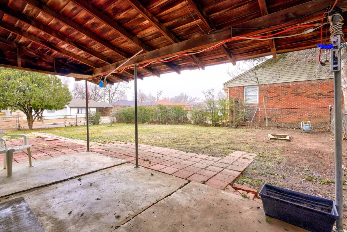 House for rent at 2701 NW 48th St, Oklahoma City, OK 73112
