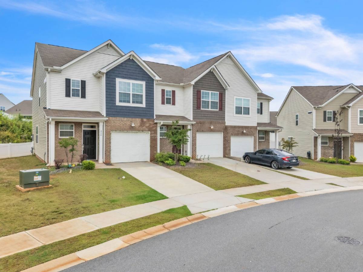 Townhouse for rent at 452 Bee Cove Way #A, Pendleton, SC 29670