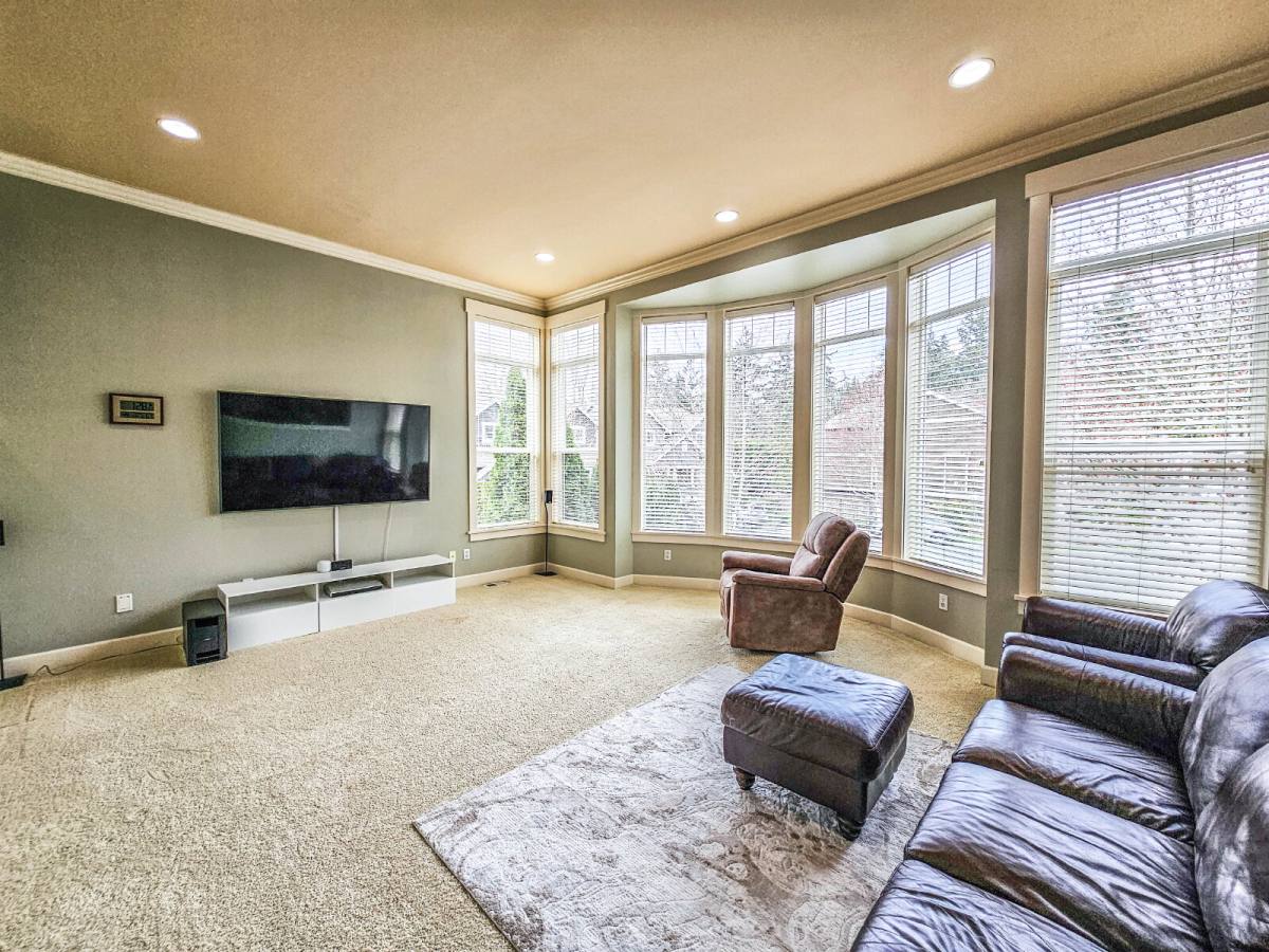 House for rent at 20208 83rd Place NE, Kenmore, WA 98028