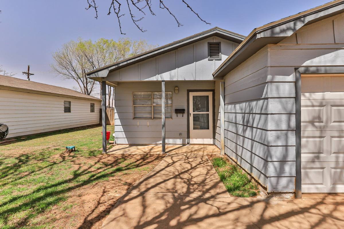House for rent at 4702 37th St, Lubbock, TX 79414