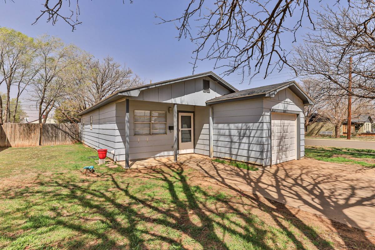 House for rent at 4702 37th St, Lubbock, TX 79414
