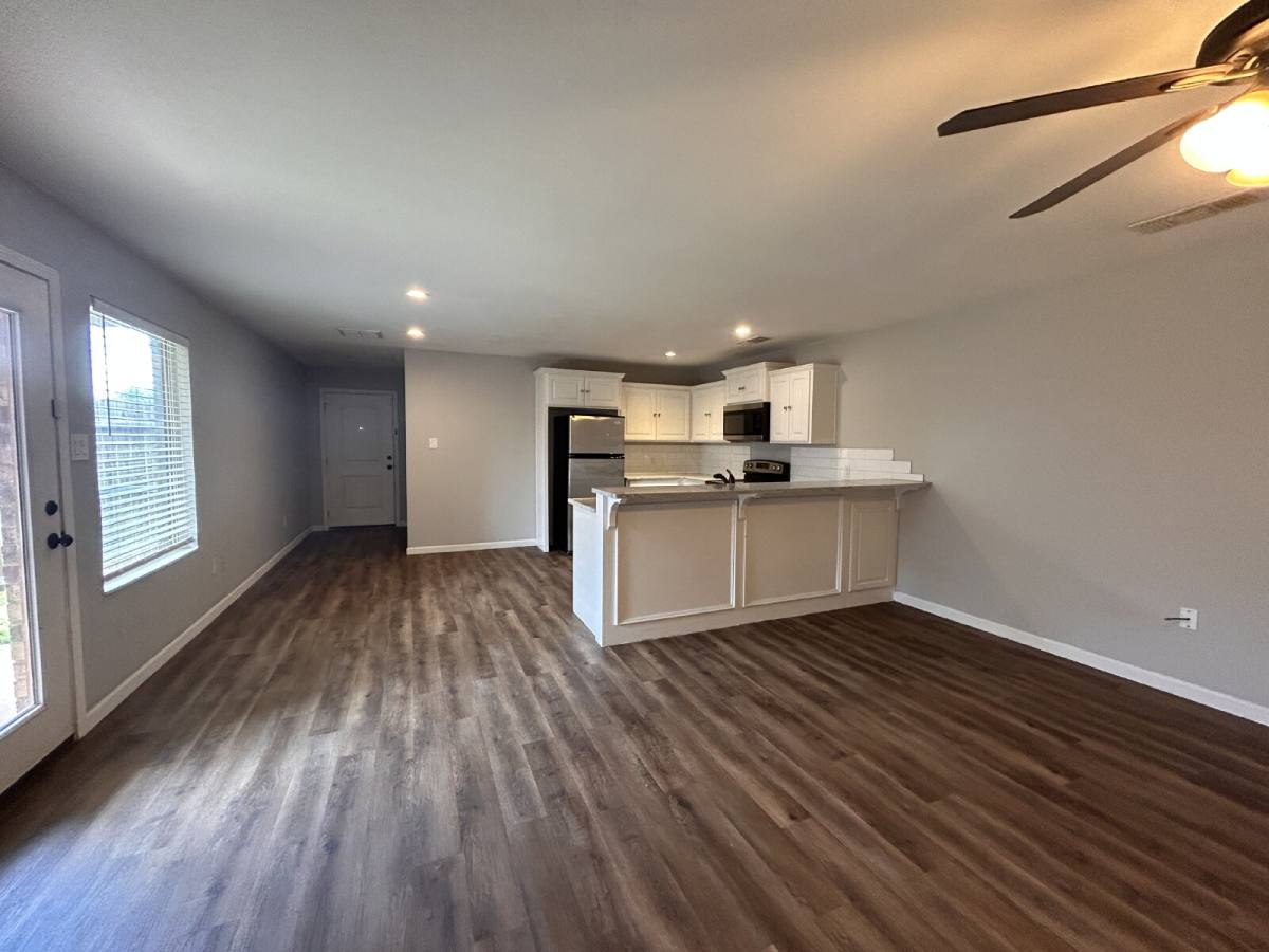 Apartment for rent at 804 N Englewood Ave #B, Lubbock, TX 79416