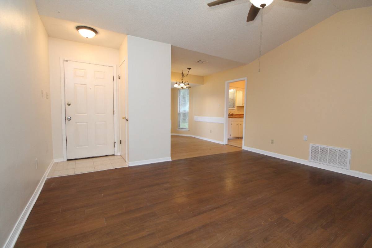 Townhouse for rent at 6201 Forest Pines Dr #D, Pensacola, FL 32526