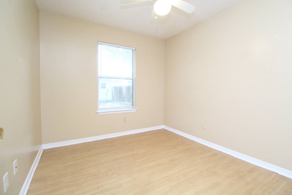 Townhouse for rent at 6201 Forest Pines Dr #D, Pensacola, FL 32526