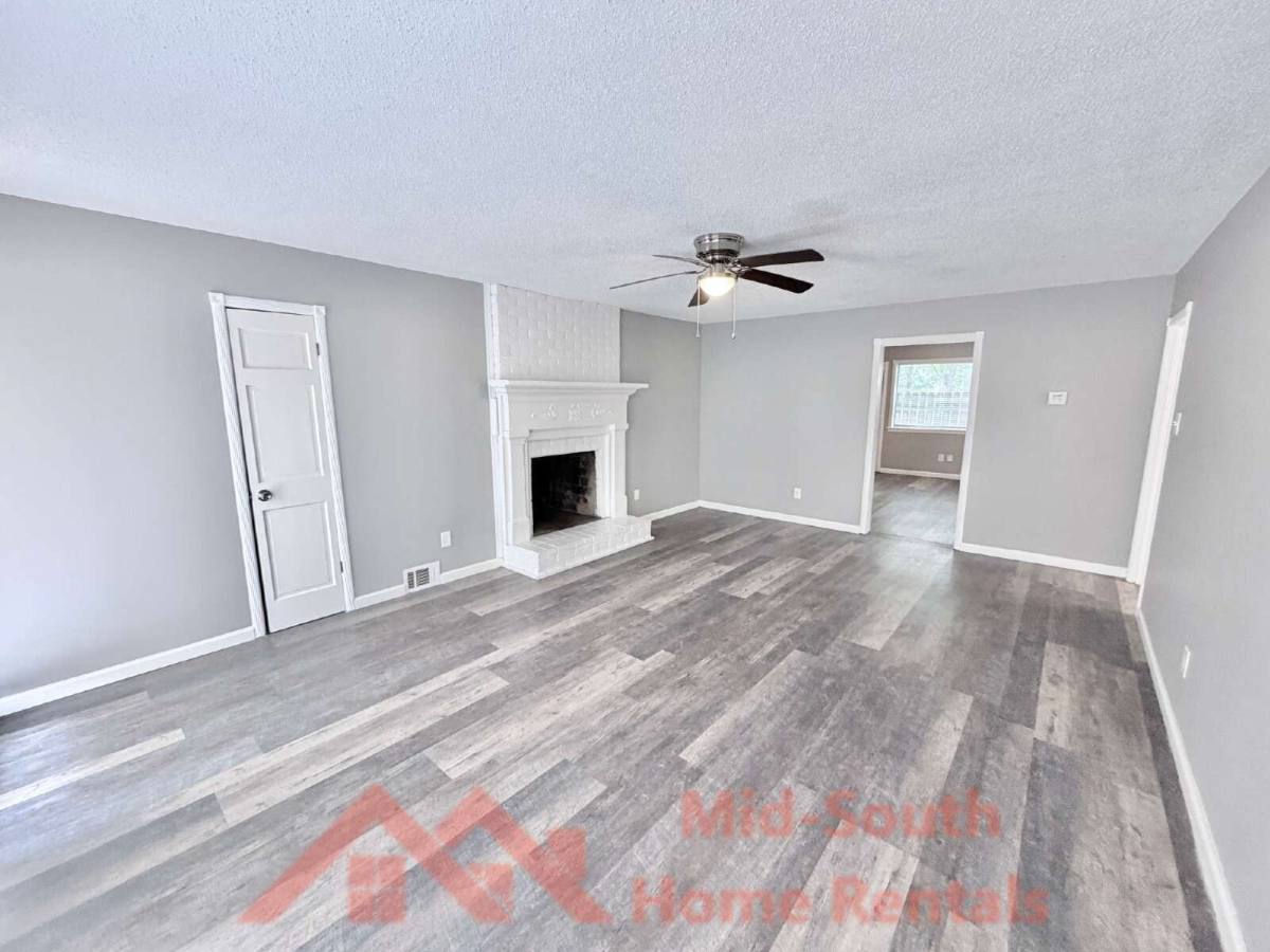 Apartment for rent at 512 McElroy Rd #A, Memphis, TN 38120