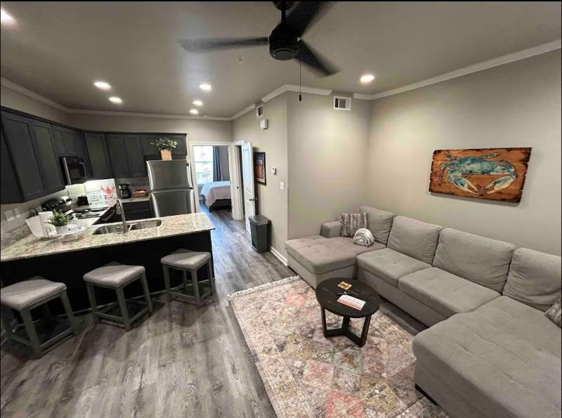 Apartment for rent at 305 W Second St #210, Lafayette, LA 70501