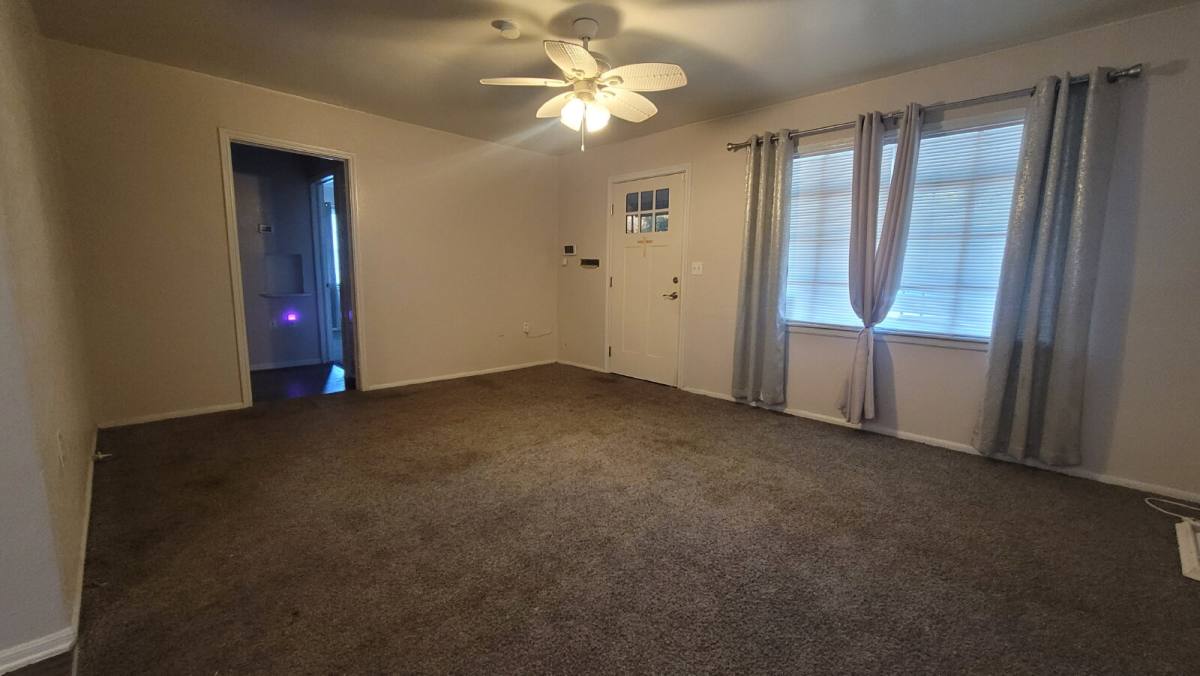 House for rent at 701 E Pinecrest Dr, Marshall, TX 75670