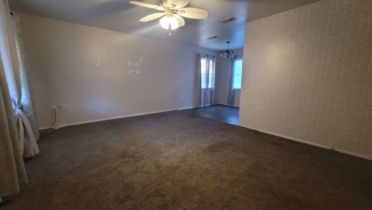 House for rent at 701 E Pinecrest Dr, Marshall, TX 75670