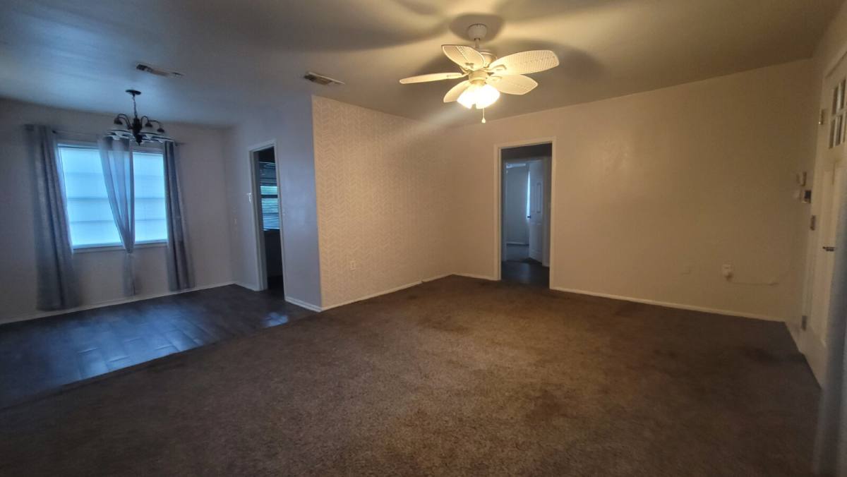 House for rent at 701 E Pinecrest Dr, Marshall, TX 75670