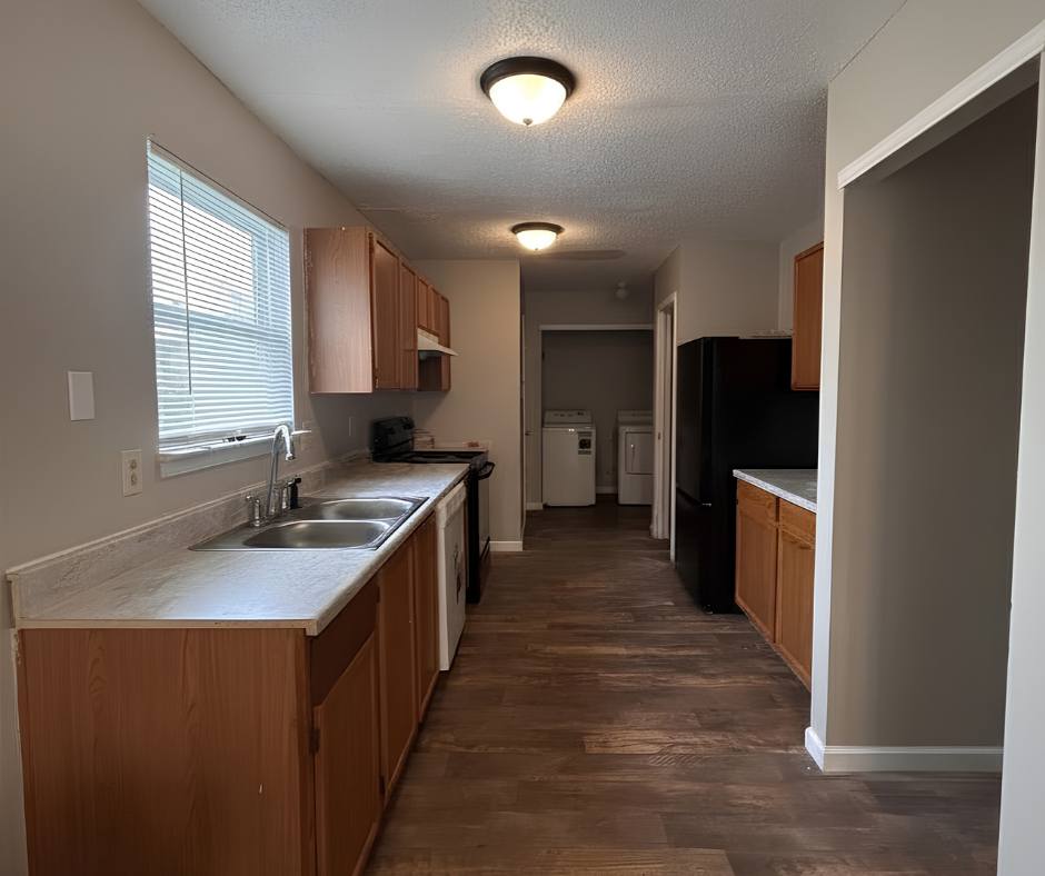 House for rent at 2219 Summer Breeze Way, Greenwood, IN 46143
