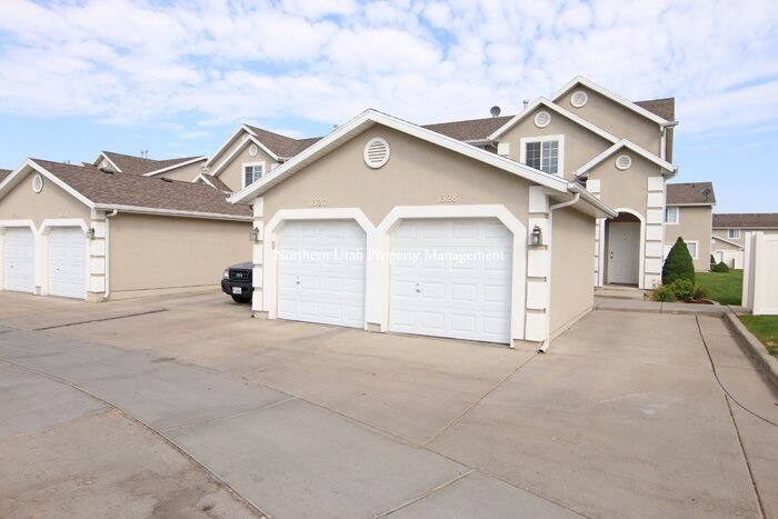 Townhouse for rent at 1328 E 6175 S, Ogden, UT 84405