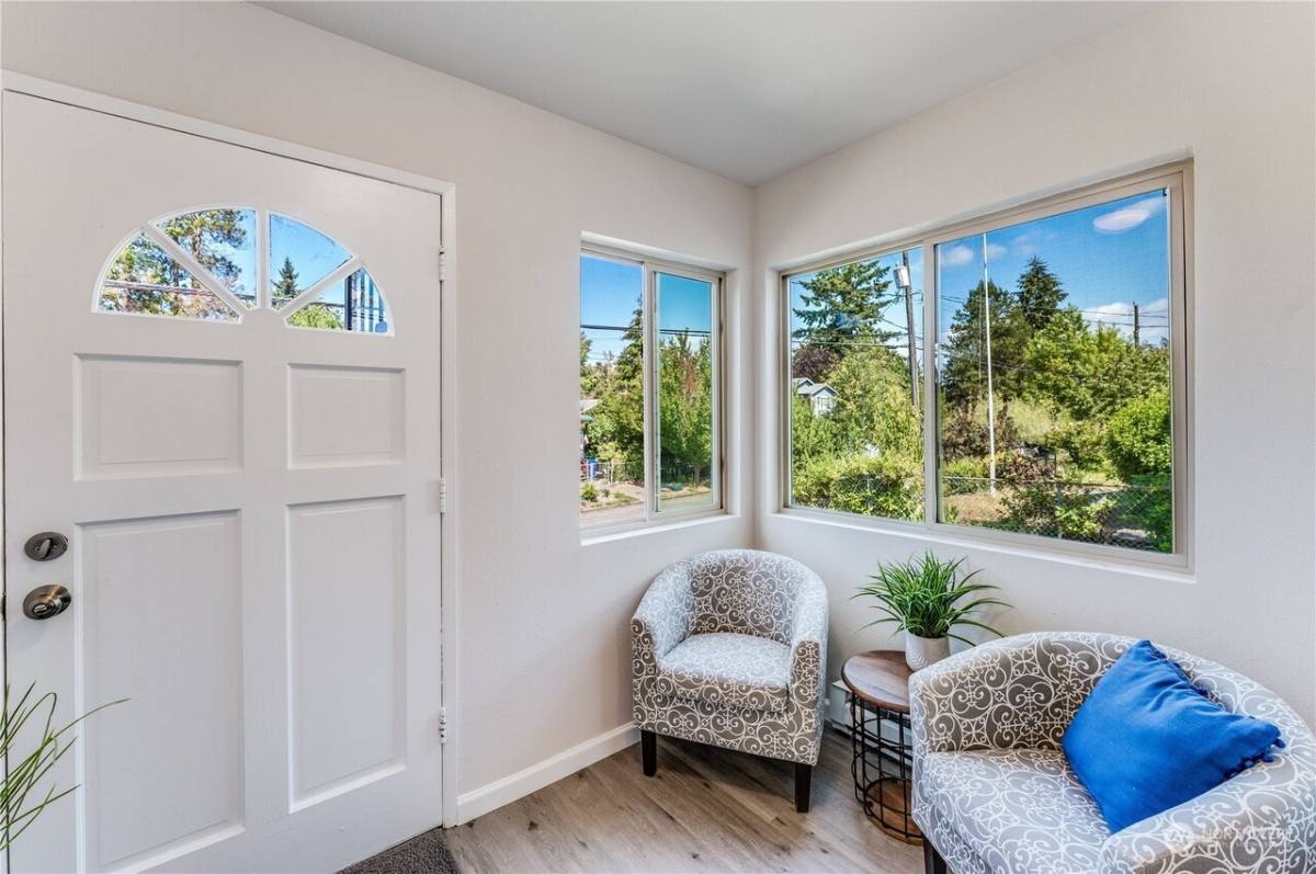 House for rent at 4803 S Findlay St, Seattle, WA 98118