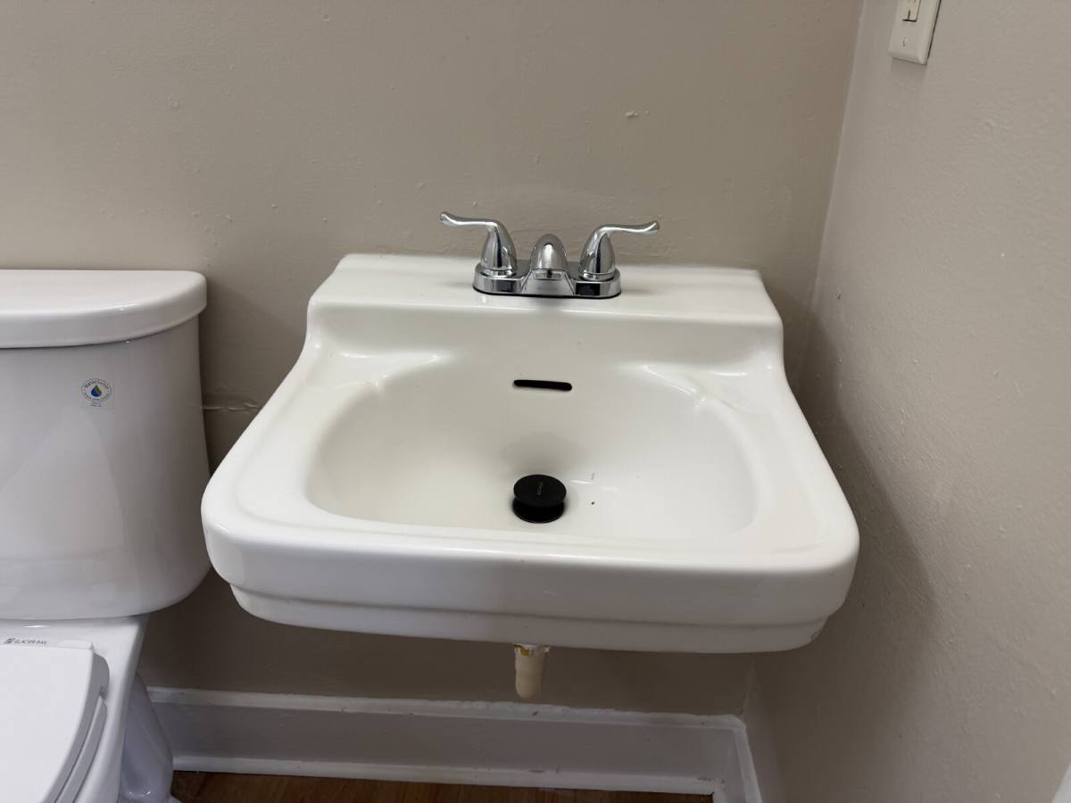 Apartment for rent at 812 W Maxwell St #3, Lexington, KY 40508