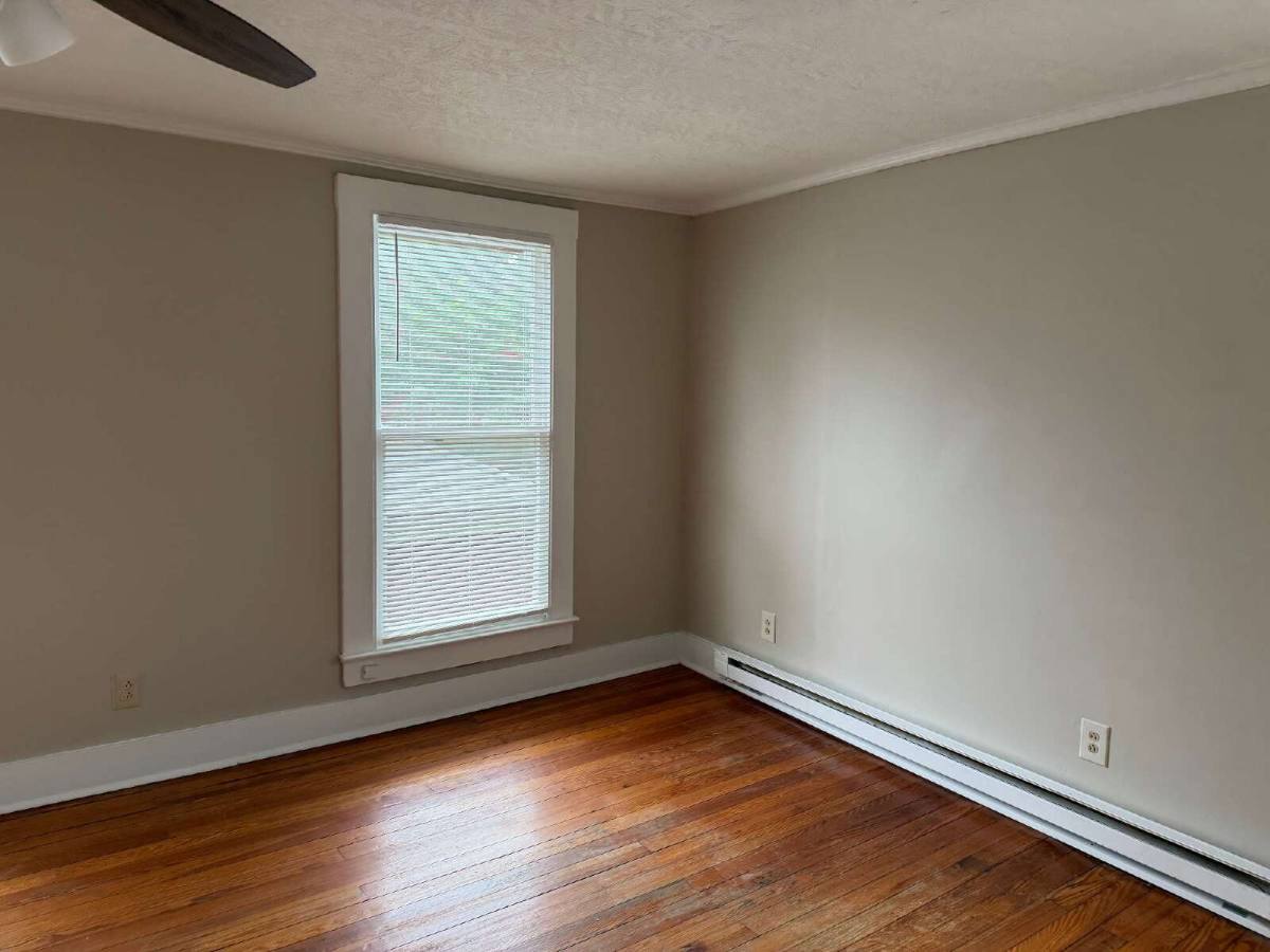 Apartment for rent at 812 W Maxwell St #3, Lexington, KY 40508